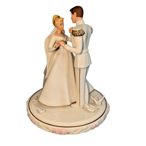 Lenox Disney Showcase Collection Cinderella Wedding Day Cake Topper Porcelain - Picture 4 of 16